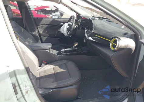 2025 Chevrolet Trax Fwd Activ z USA, uszkodzony, nr VIN KL77LKEP9SC152932